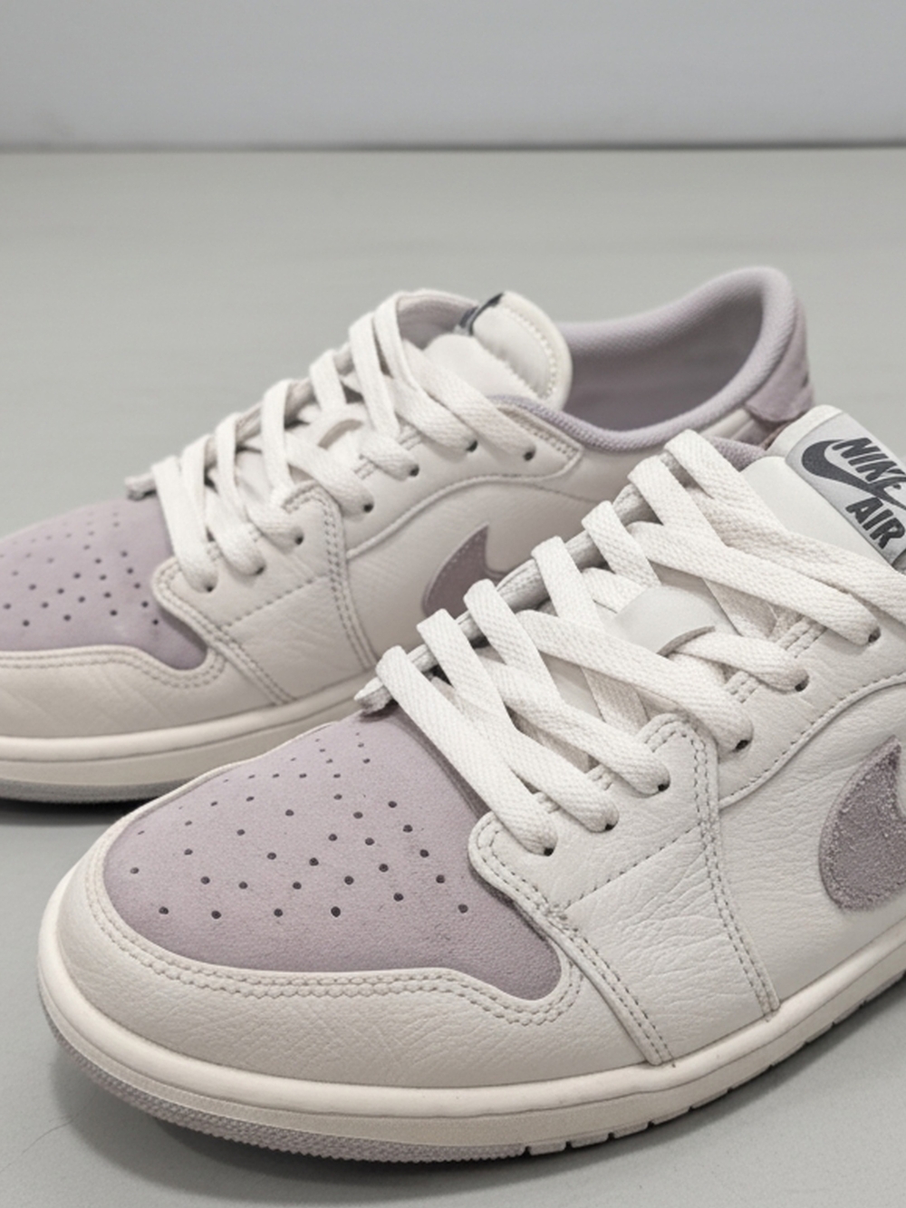 Air Jordan 1 Low Atmosphere – Size 11 – Excellent Condition